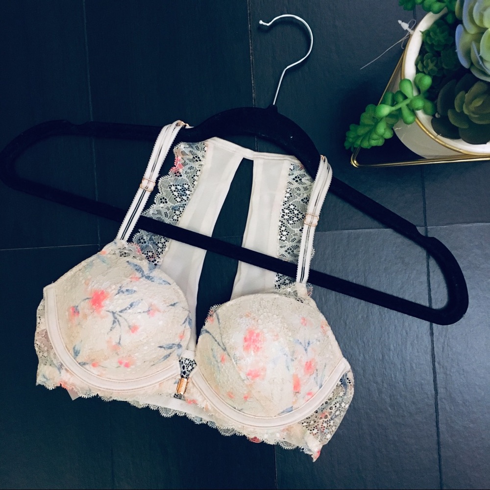 PINK VS Floral Laced Bra